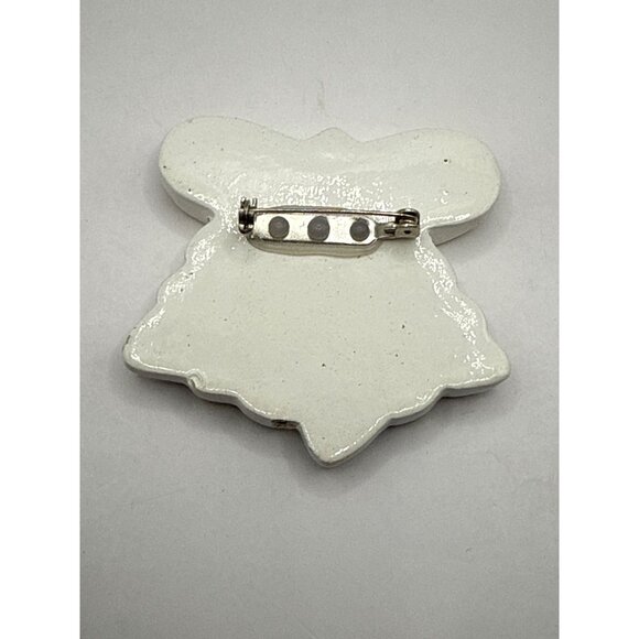 Christmas Bells Brooch Pin With Festive Red Bow & Green Holly Design - Picture 2 of 4